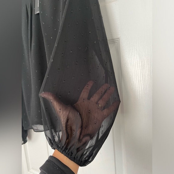 Metallic Dot Gathered Crew Neck Top extra small - Picture 11 of 17